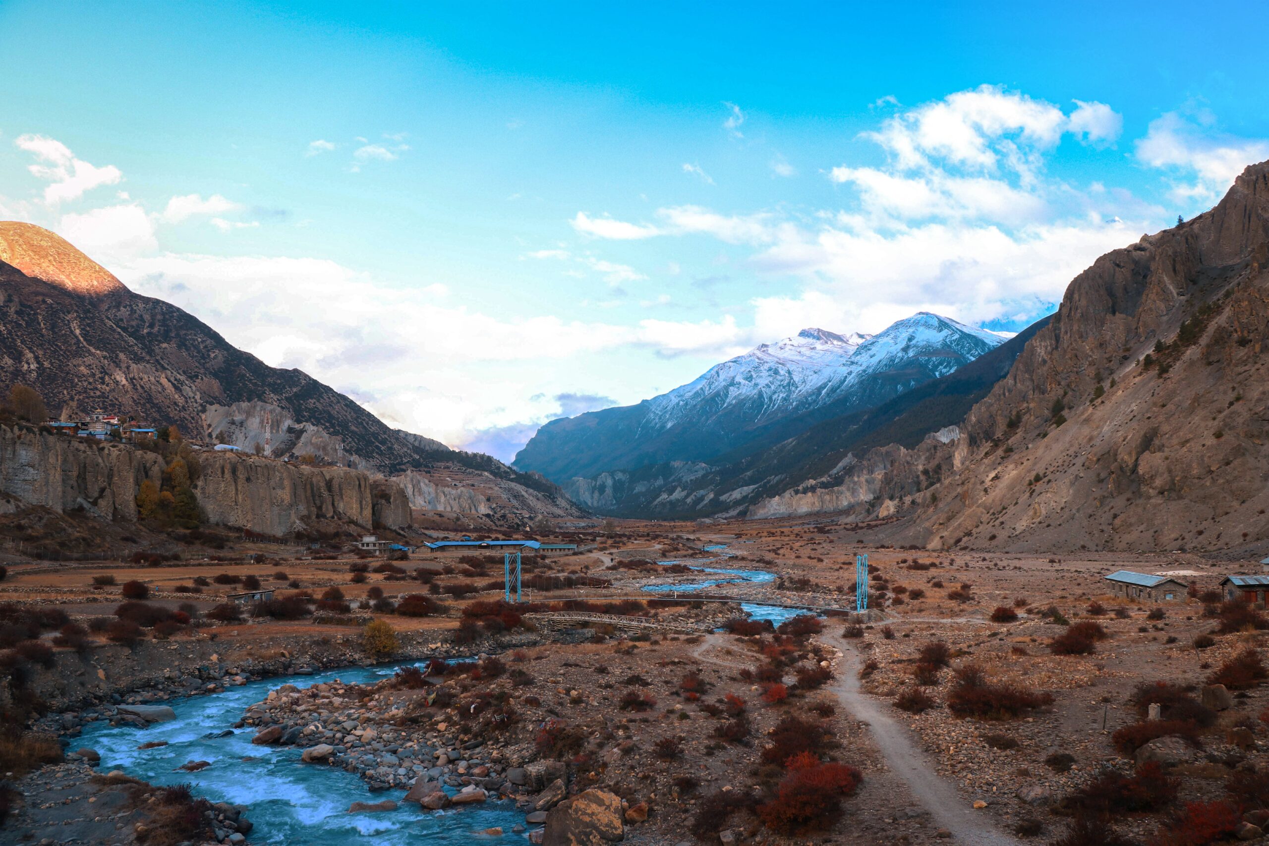Scorpio Jeep driving through the Kali Gandaki Gorge